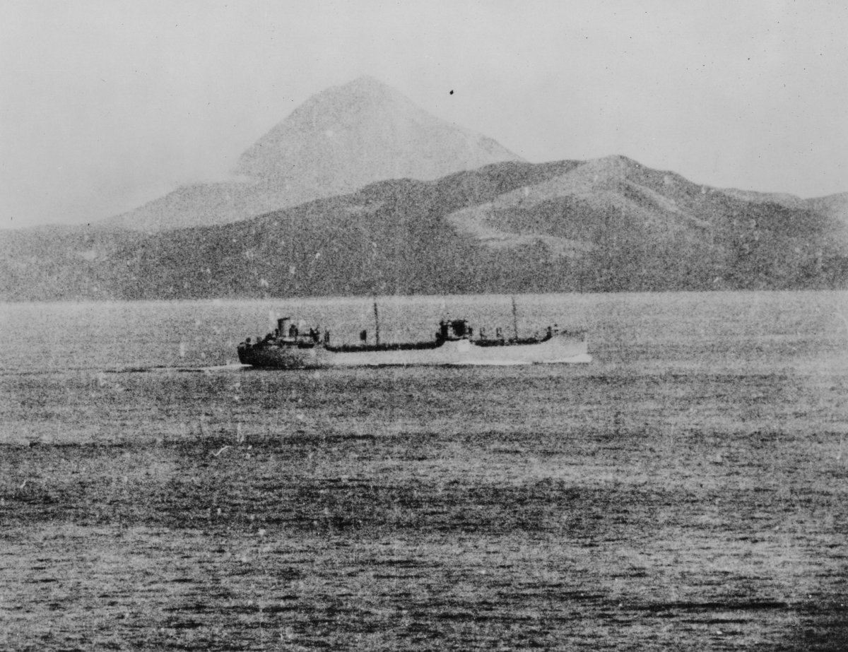 Танкер Донбасс 1942