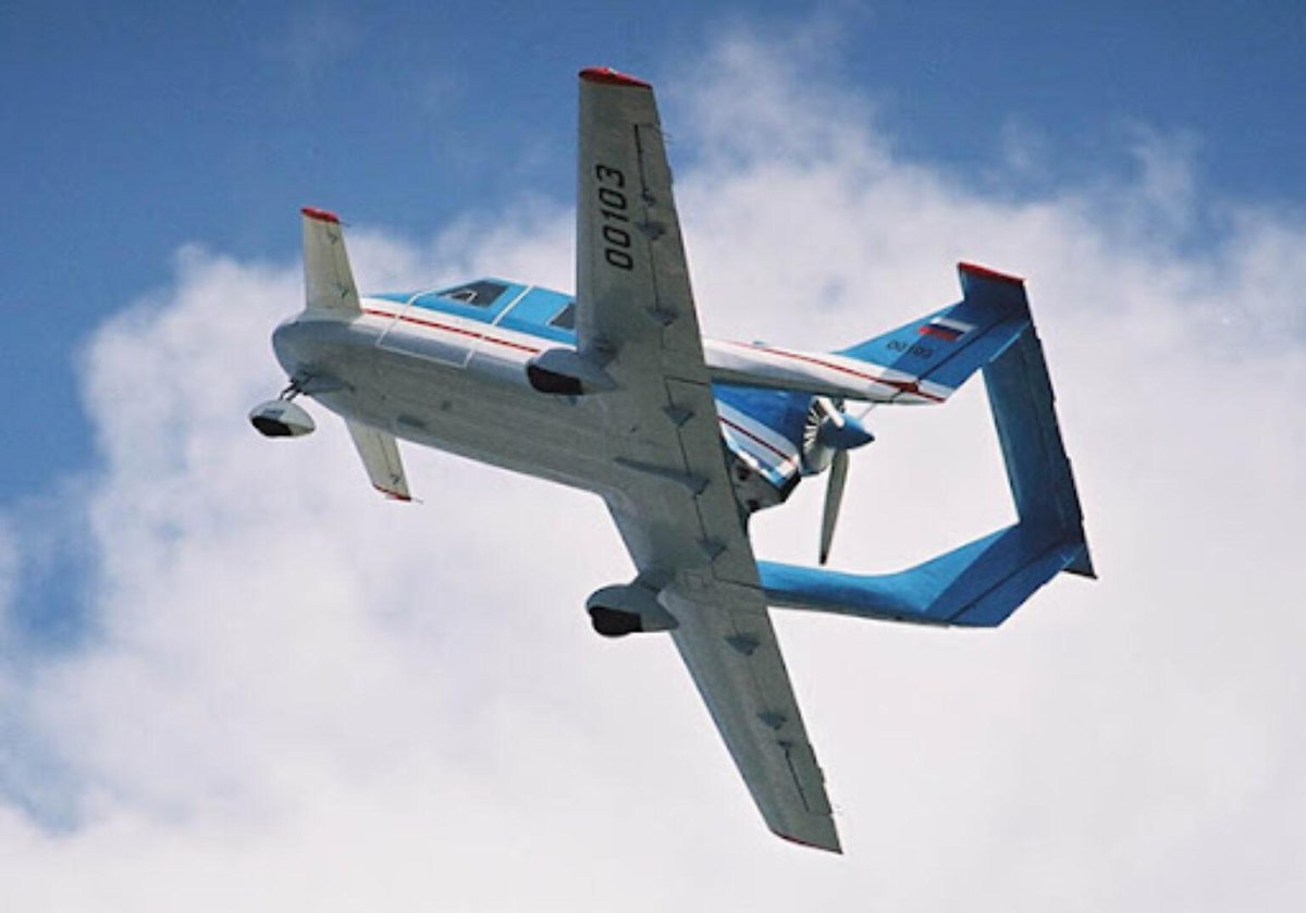 Самолет молния 1 триплан
