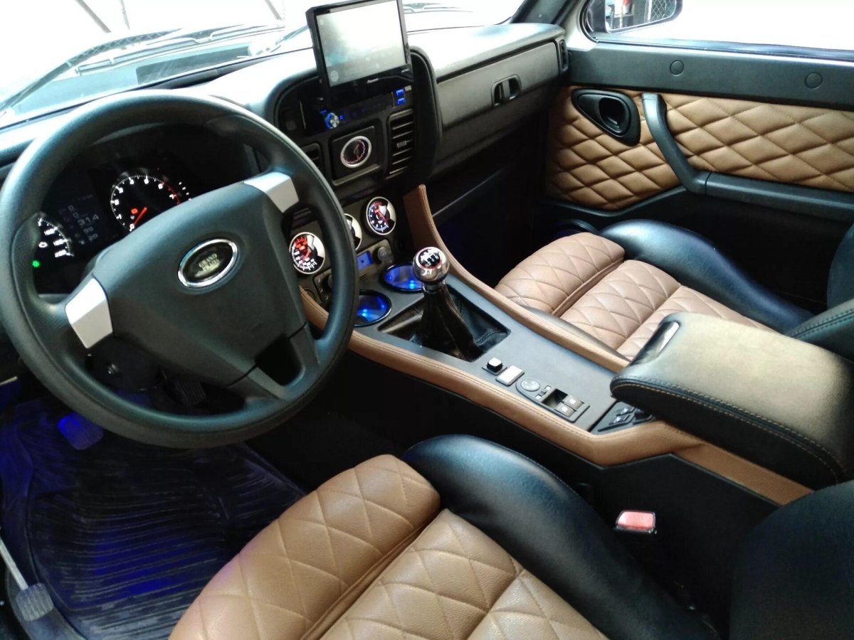 Тюнинг салона Нива 4х4