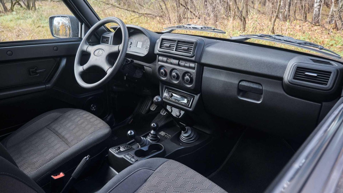 Нива Урбан 2022 салон