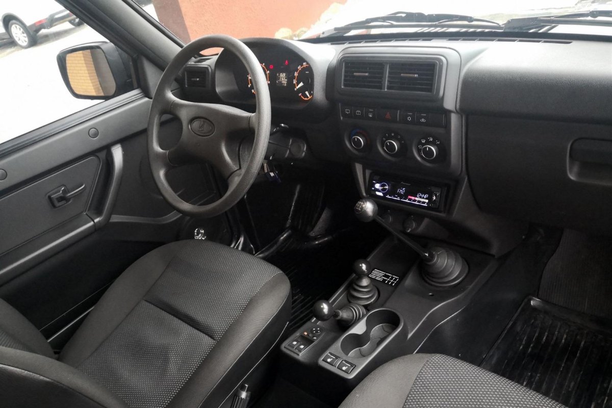 Лада Нива 4х4 Бронто салон