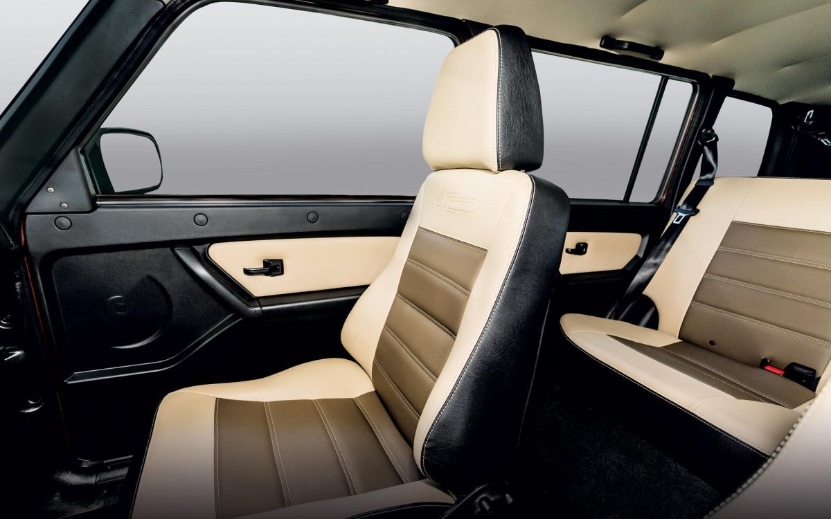 Нива 5 дверная салон