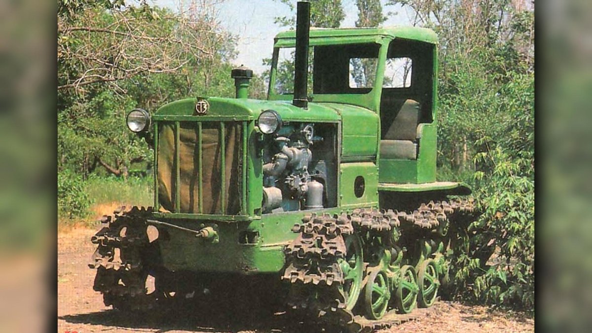 Гусеничный трактор СХТЗ-Нати