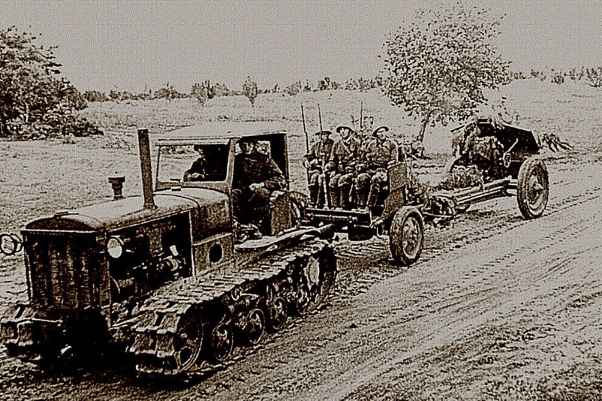 Артиллерийский тягач СТЗ-3