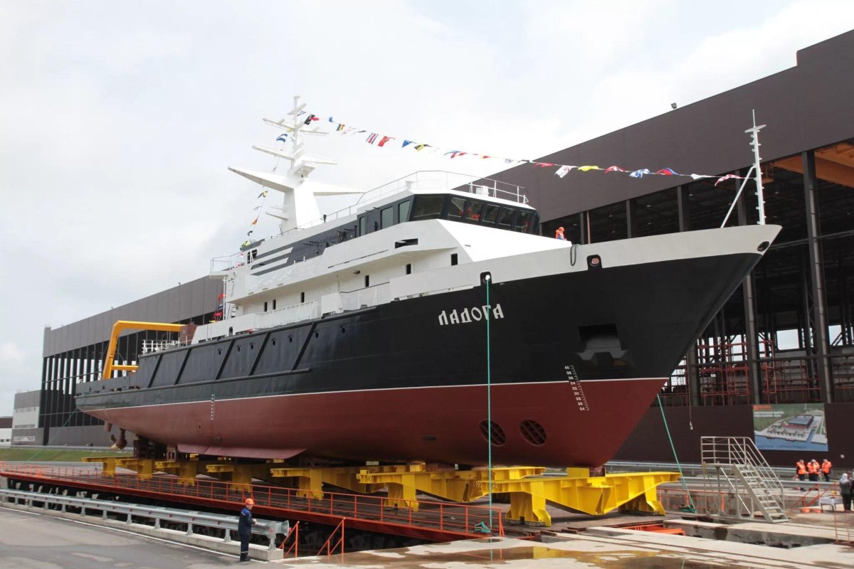 Судно Ладога проекта 11982