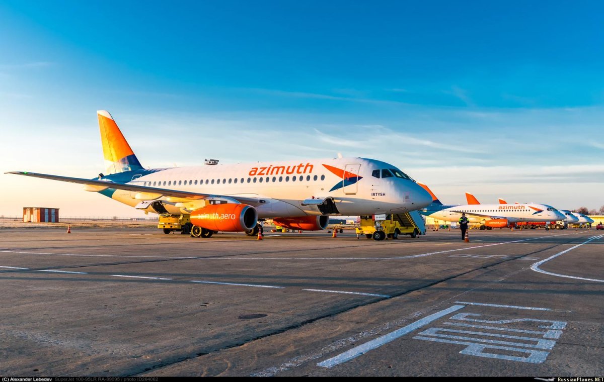 SSJ 100 Азимут