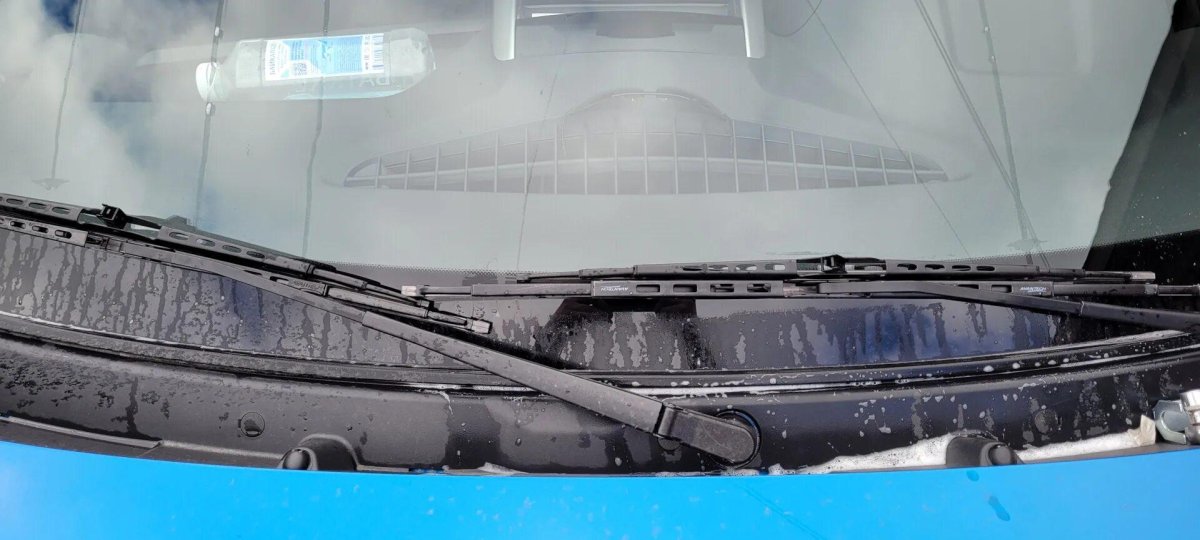 Размер дворников Лада Ларгус 2021