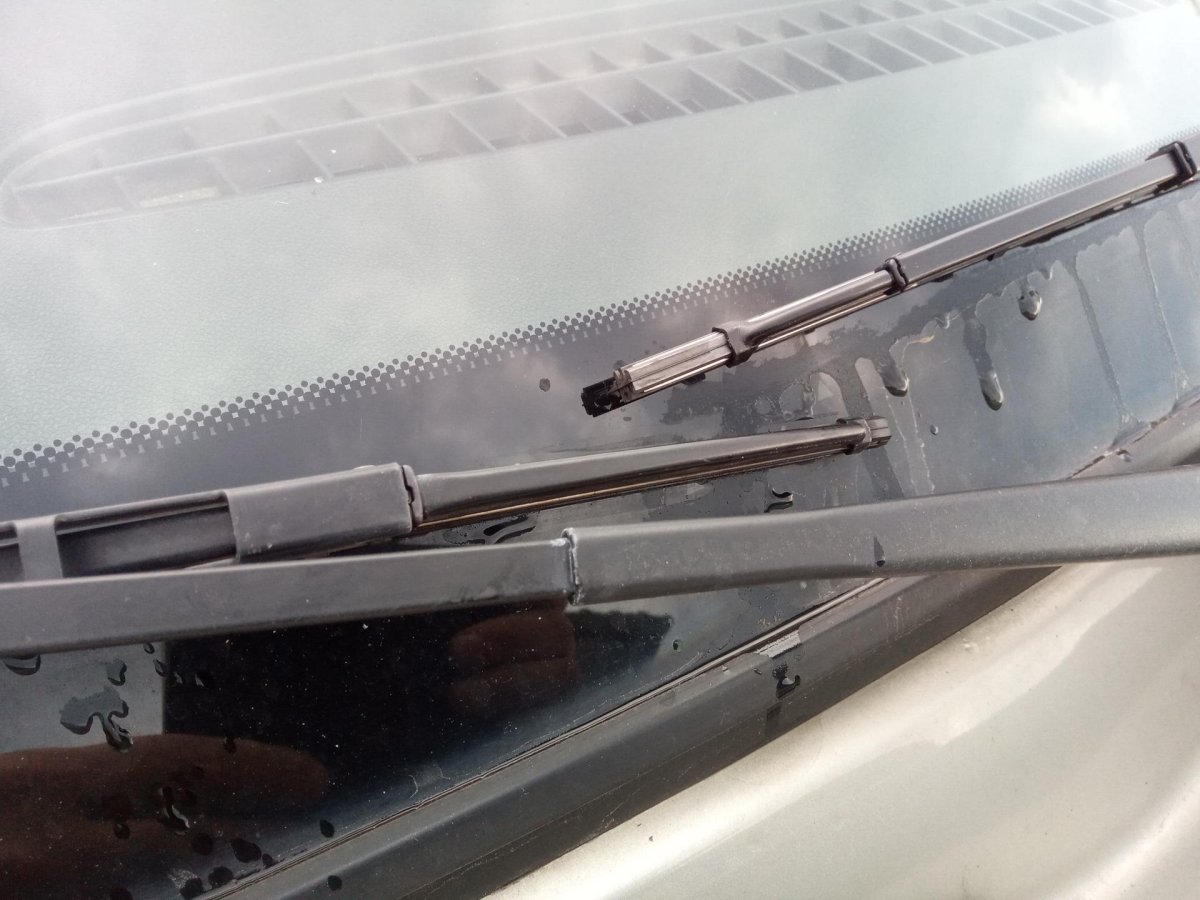 Задний дворник Ларгус