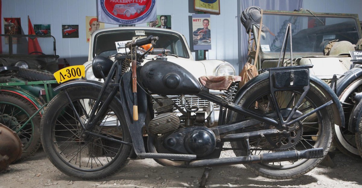 Л-300 ИЖ-7