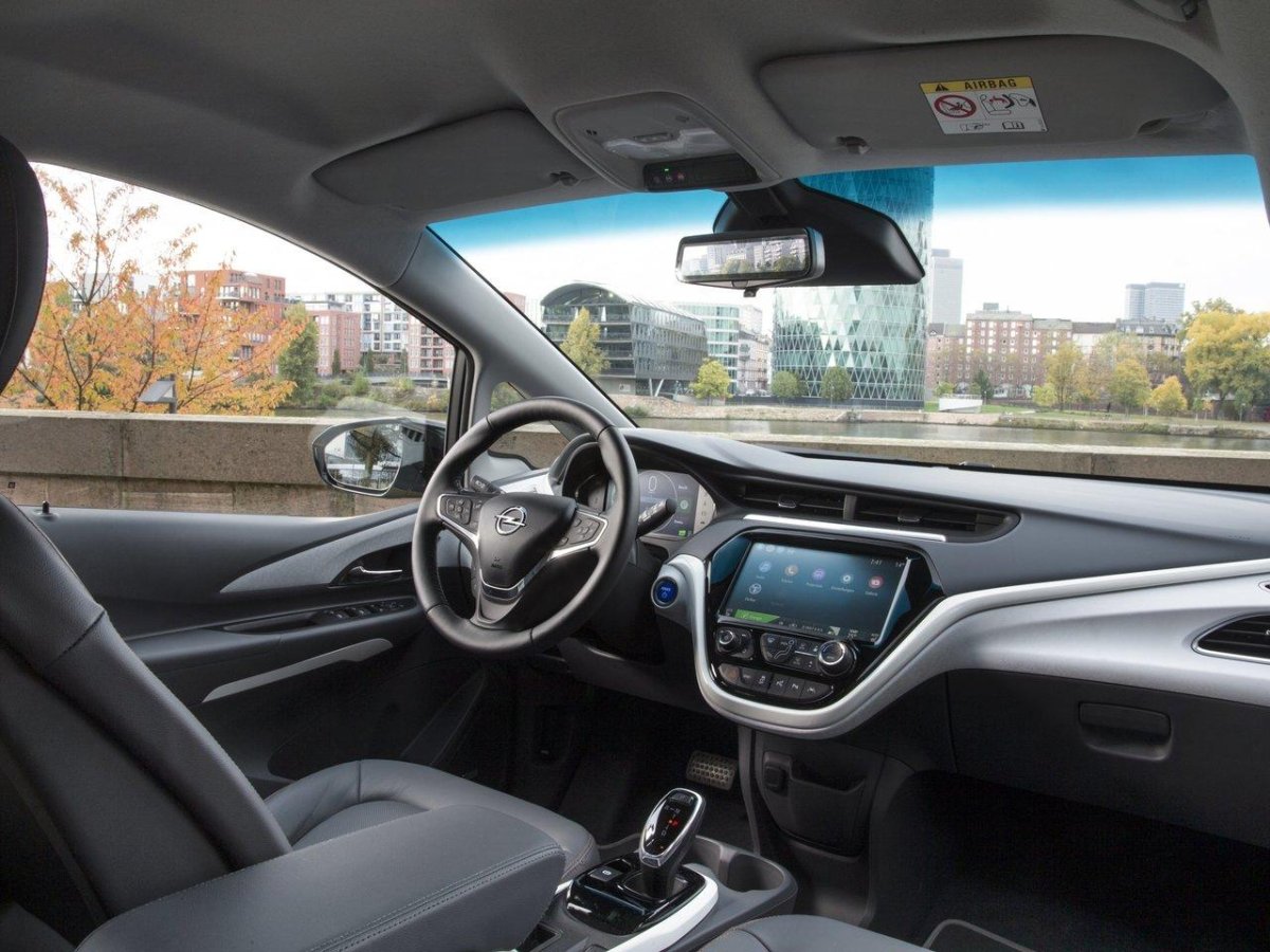 Opel Ampera, 2017