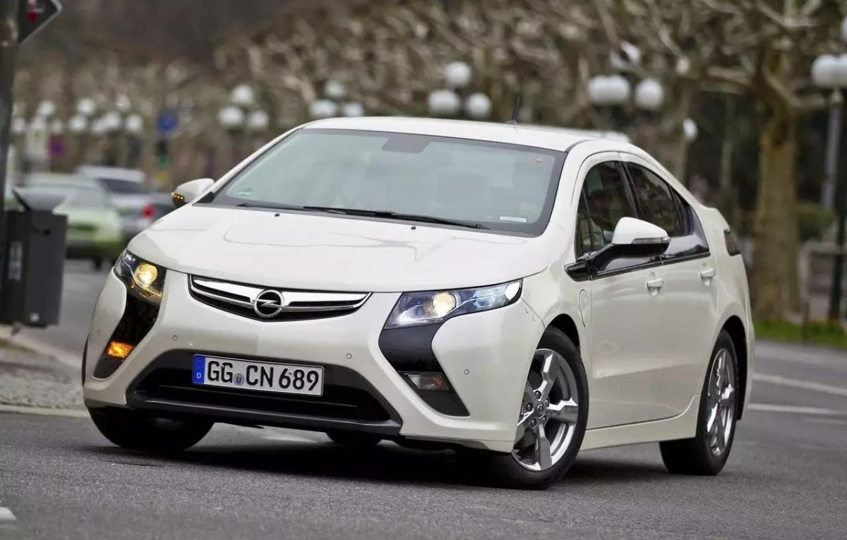 Opel Ampera 1