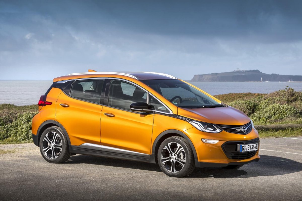 Электромобиль Opel Ampera-e