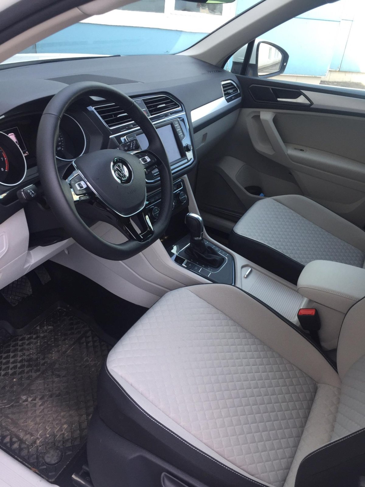 Volkswagen Tiguan 2 салон