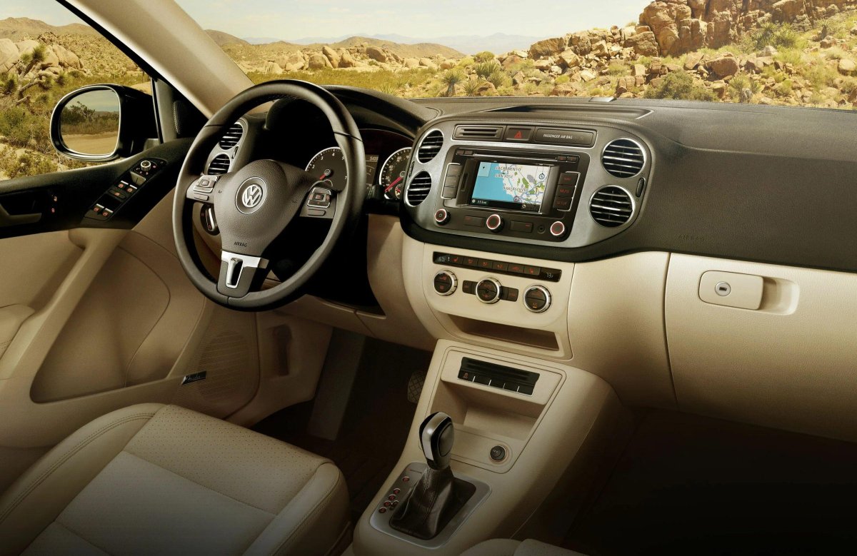 Volkswagen Tiguan 2015 салон