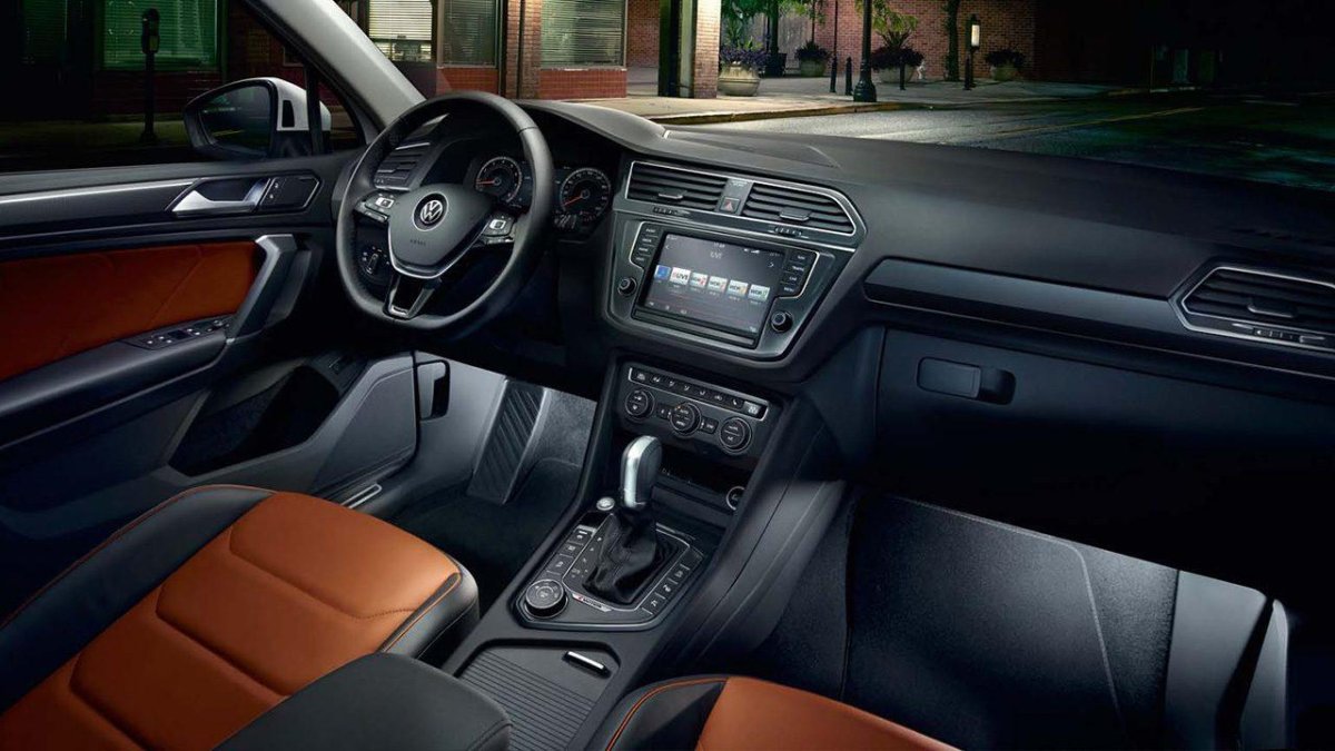 VW Tiguan 2020 салон
