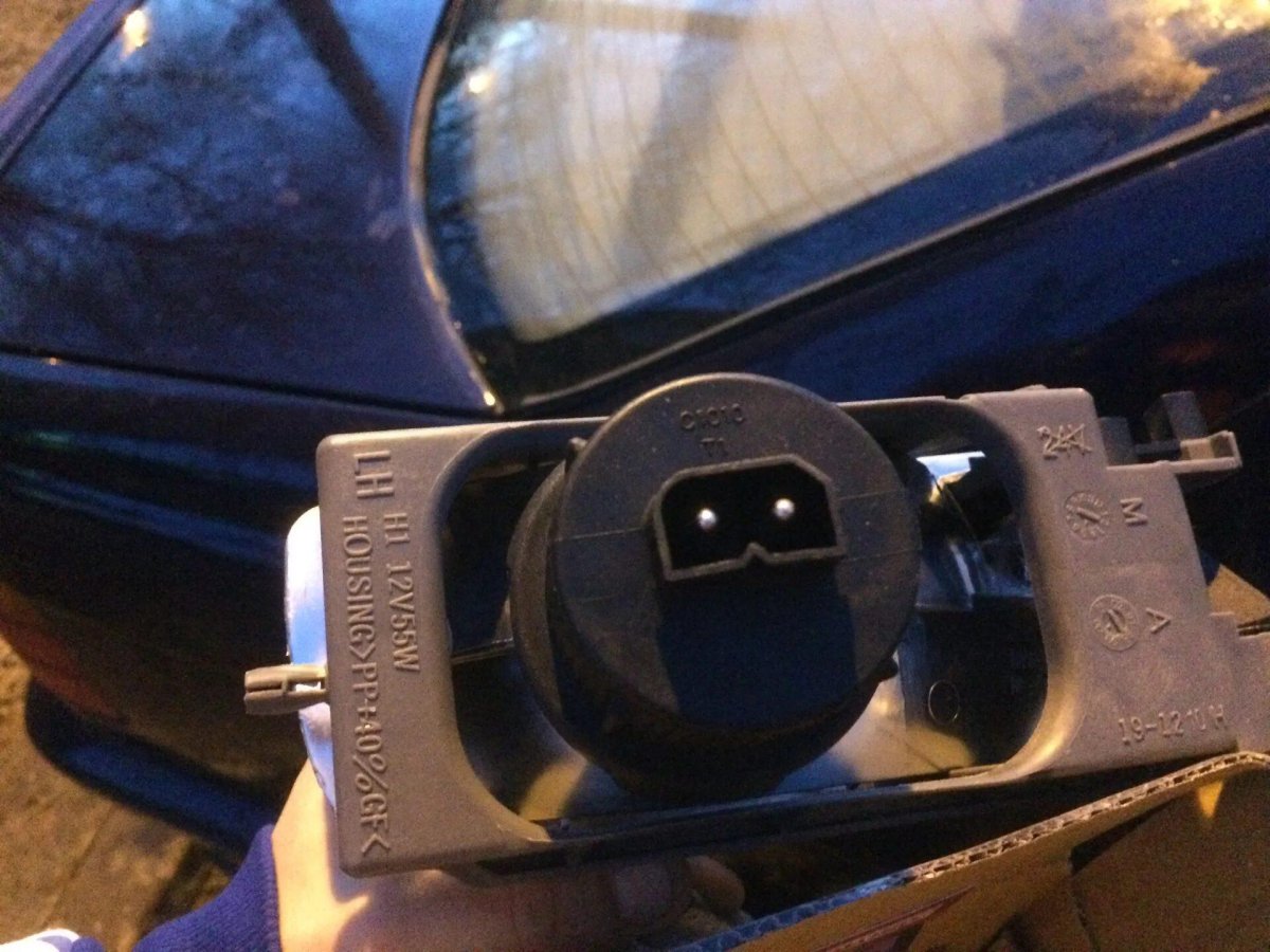 Разъем ПТФ BMW e36