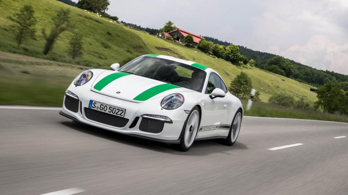 Porsche 911 r 2016