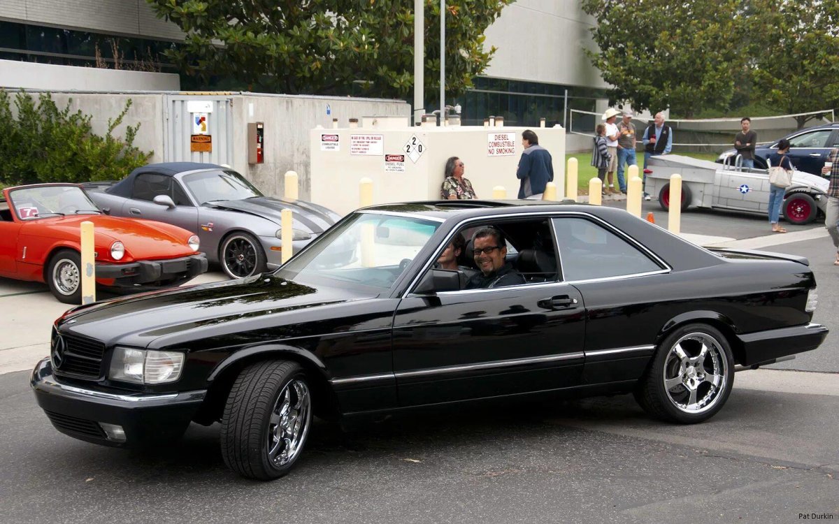 Мерседес-Бенц 126 купе АМГ