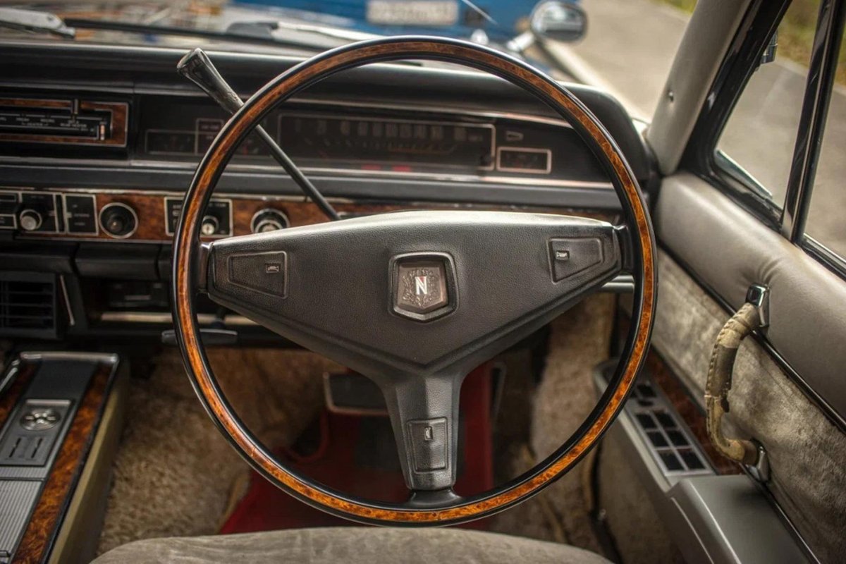 Nissan President 1979