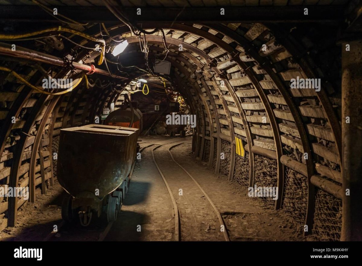 Подземный поезд