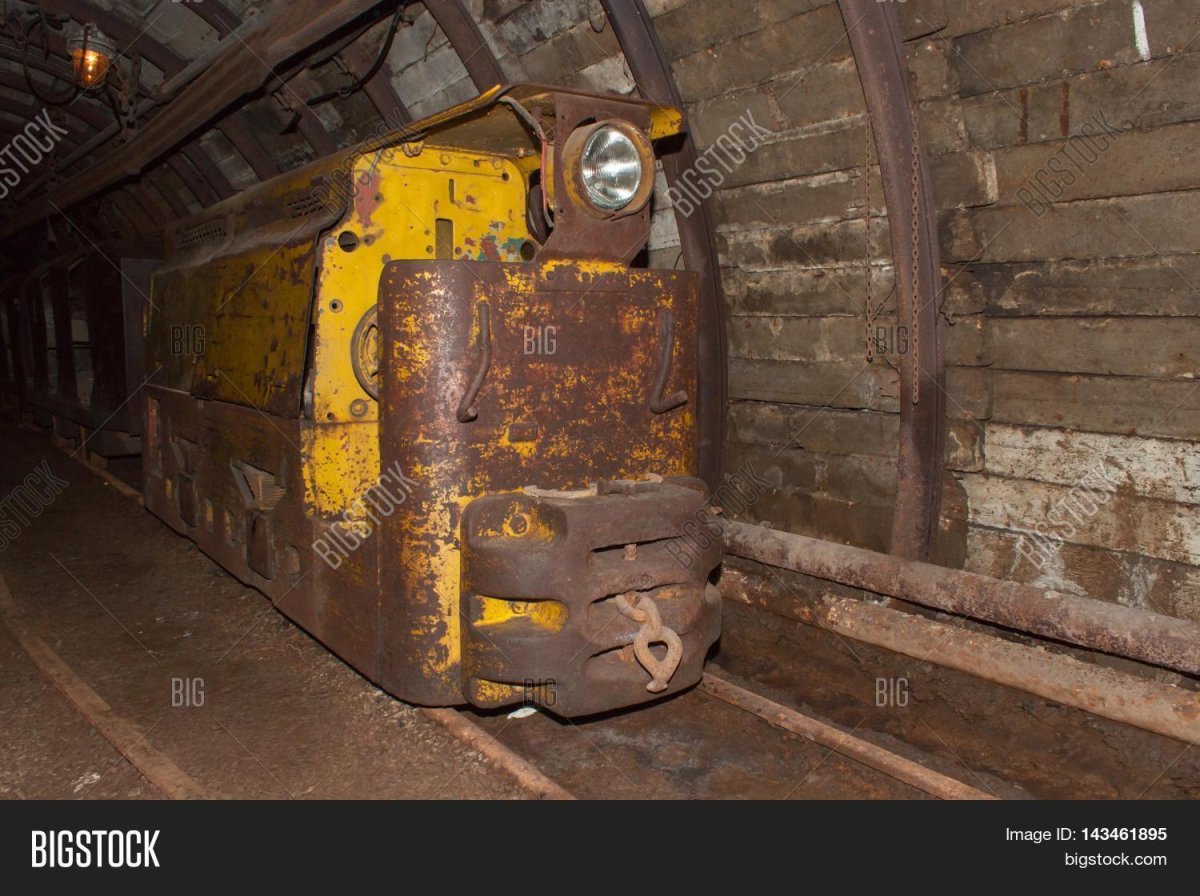 Дизелевоз шахтный монорельсовый