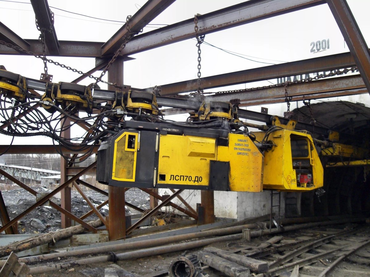 Шахтный электровоз Ferrit