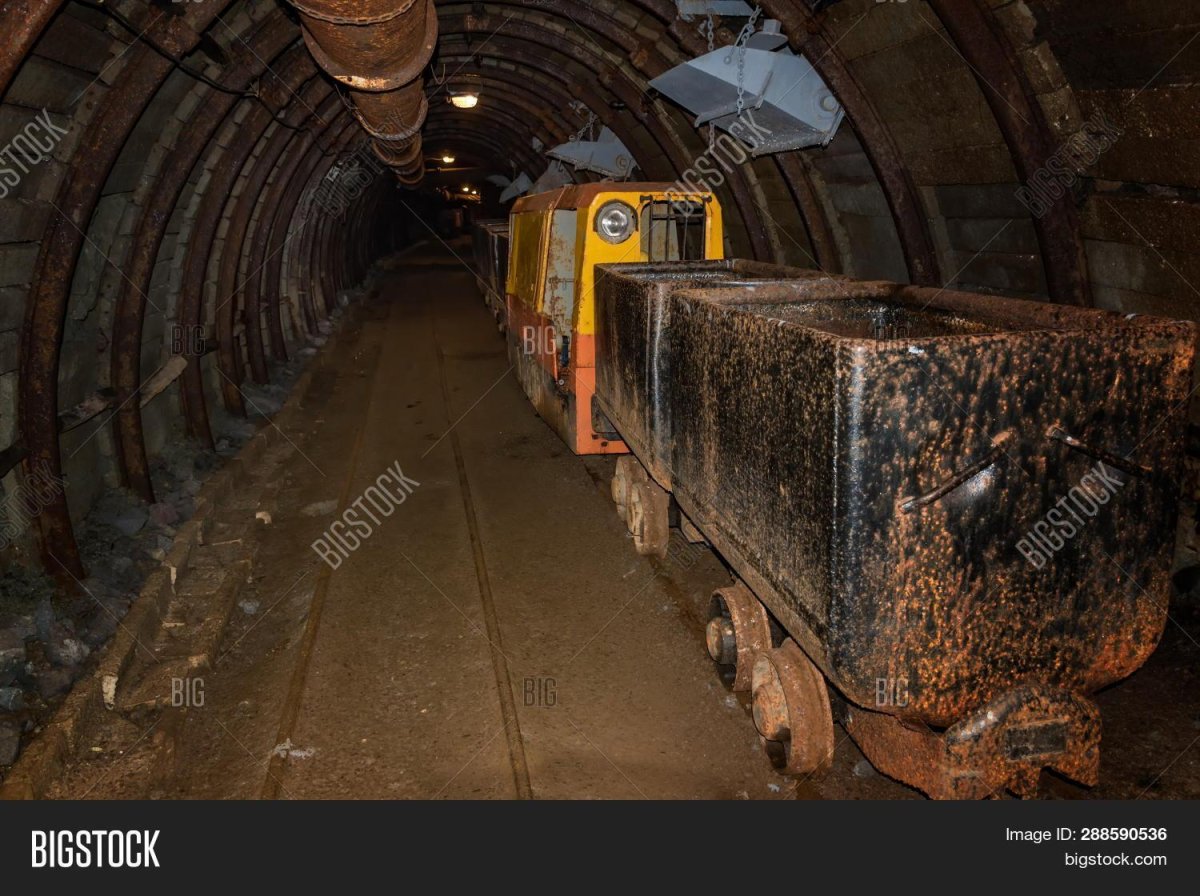 Вагончик в шахте