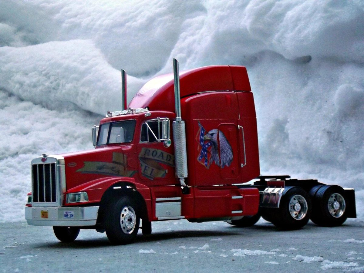 Грузовик Петербилт 377
