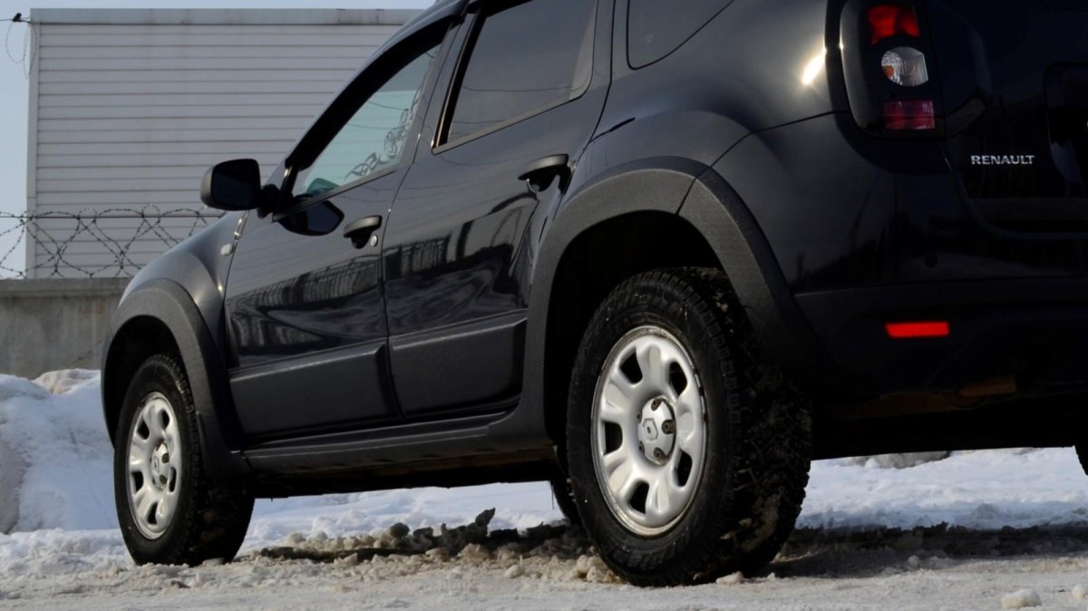 Накладки на арки Рено Дастер 2012