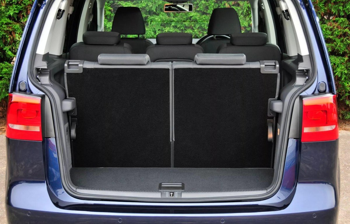 Volkswagen Touran 7 местный