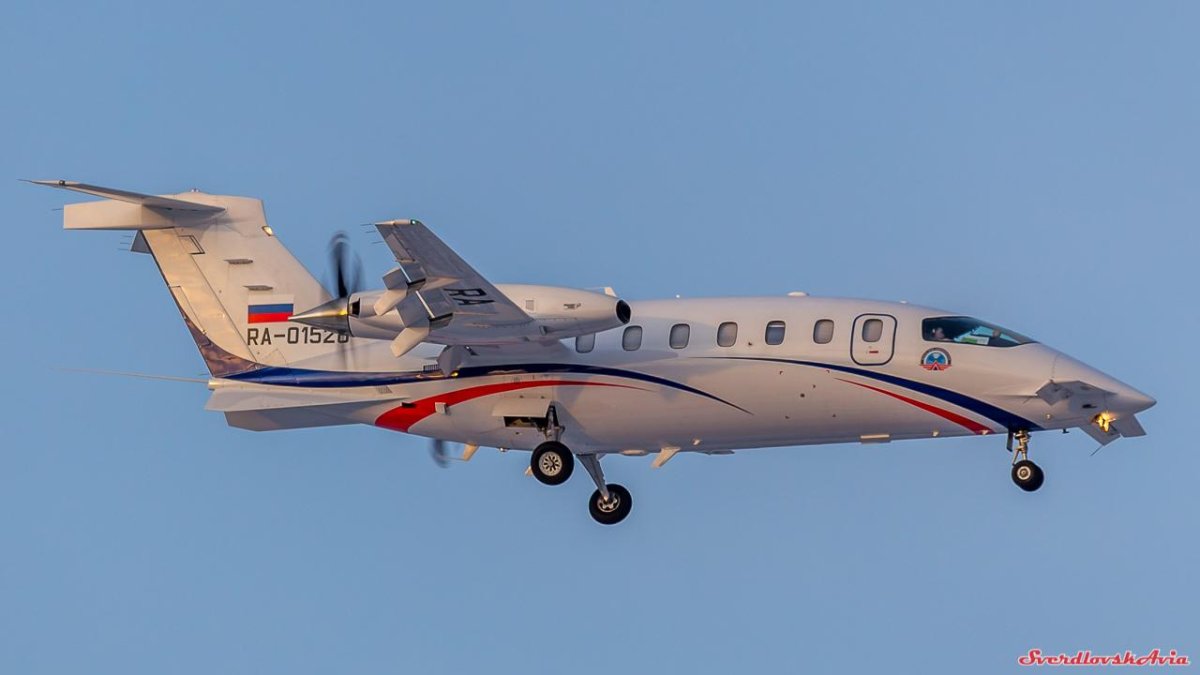 Piaggio p180