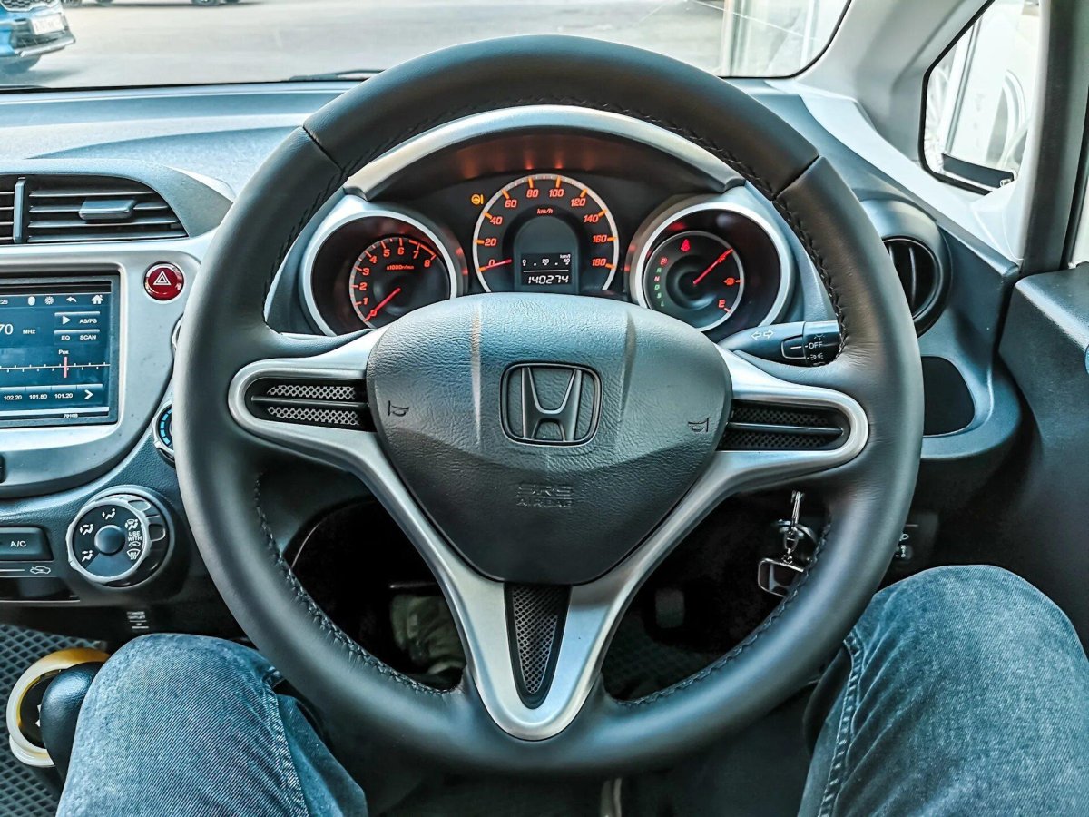 Honda Fit ge6 салон