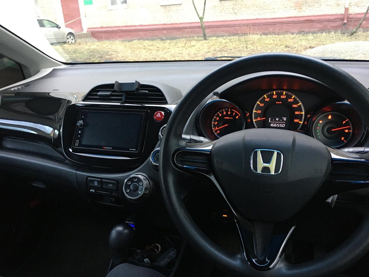 Хонда фит 2 салон
