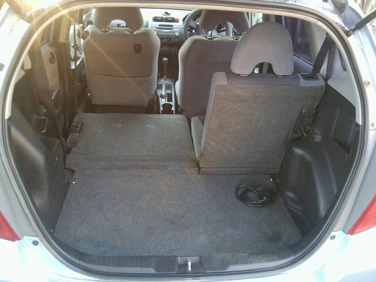 Honda Fit 2002 салон