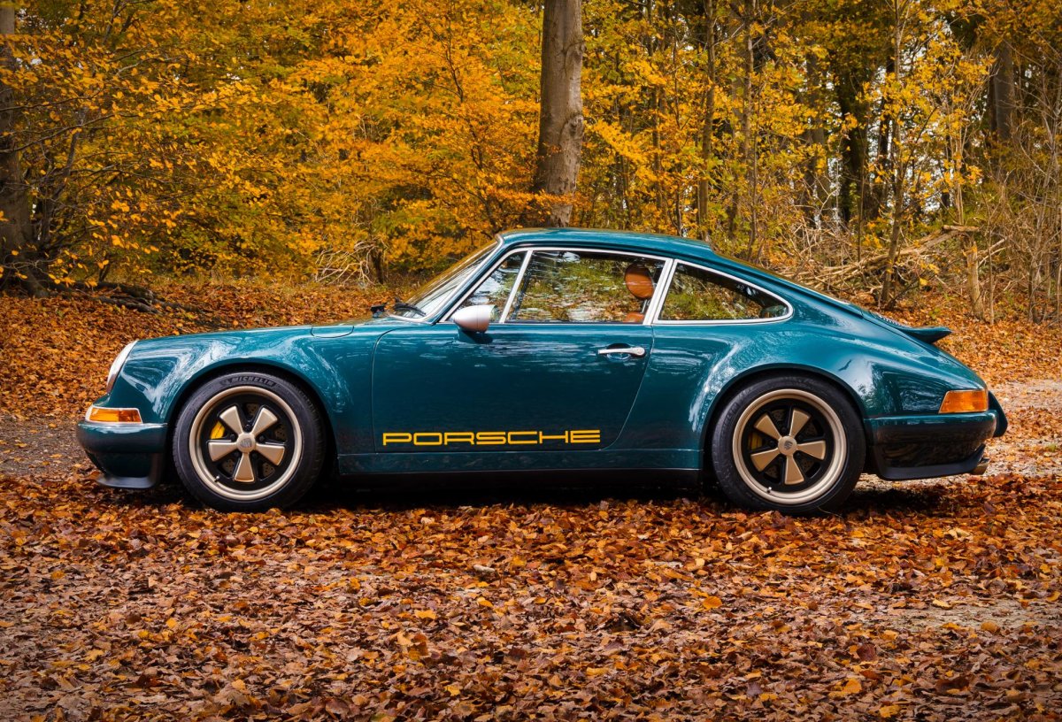 Porsche 964