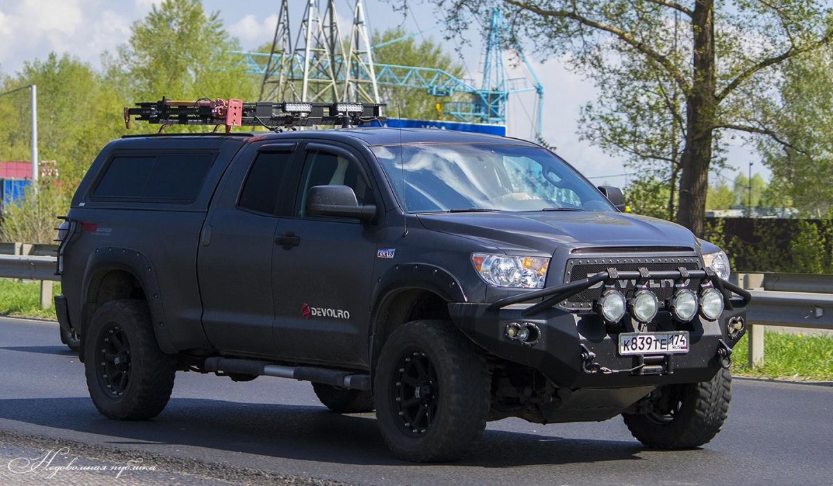 Toyota Tundra DEVOLRO