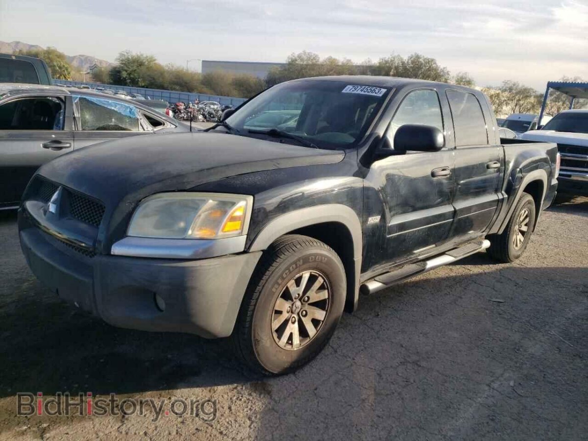 Фотографии Mitsubishi Raider DUROCROSS салон