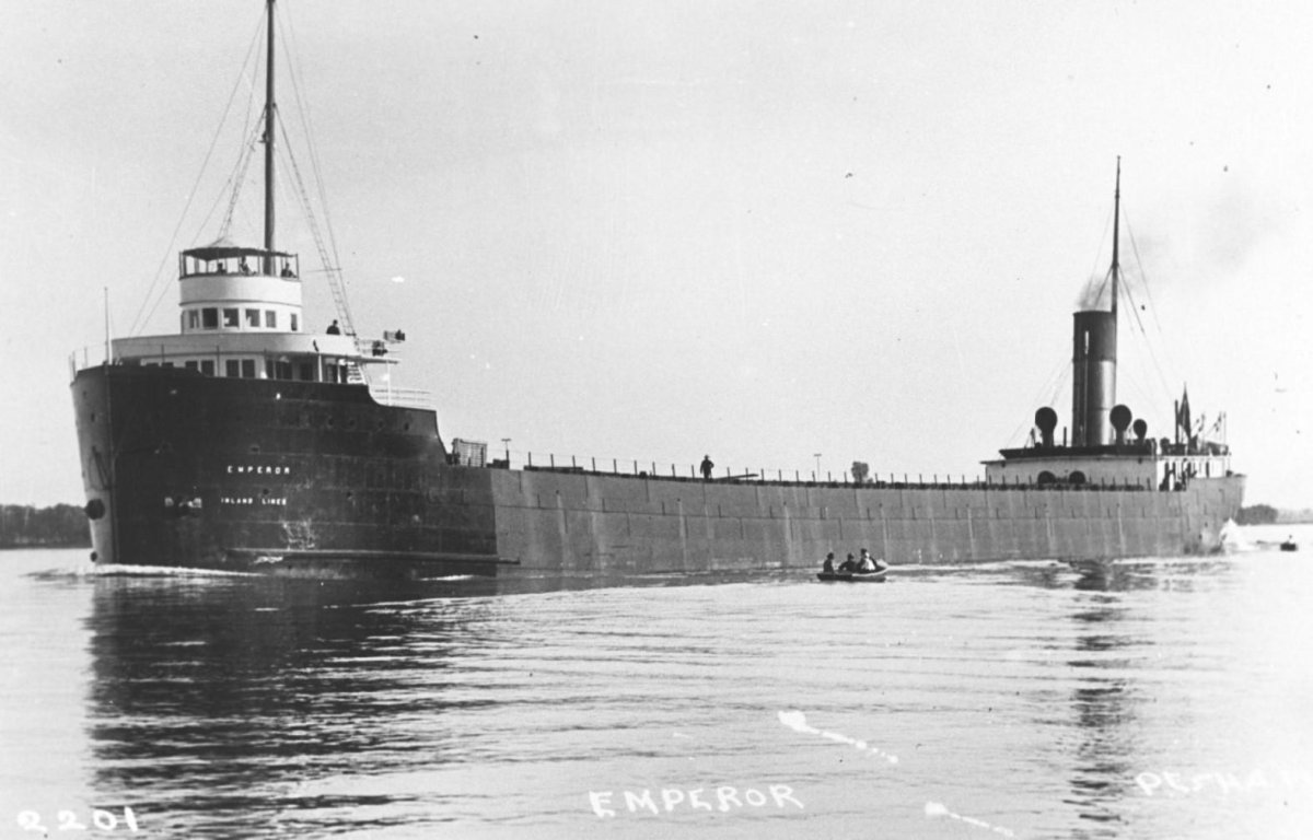 Император Индии корабль