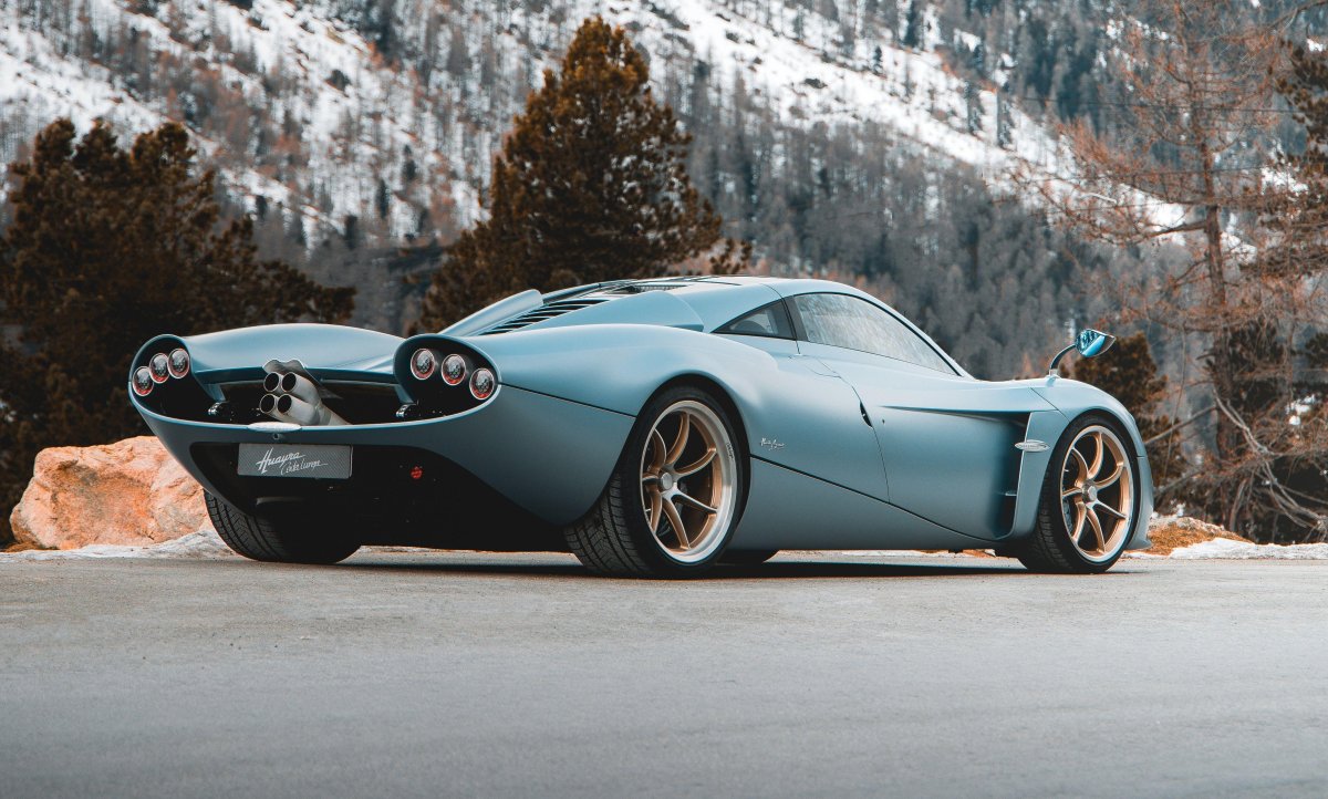 Пагани Уайра