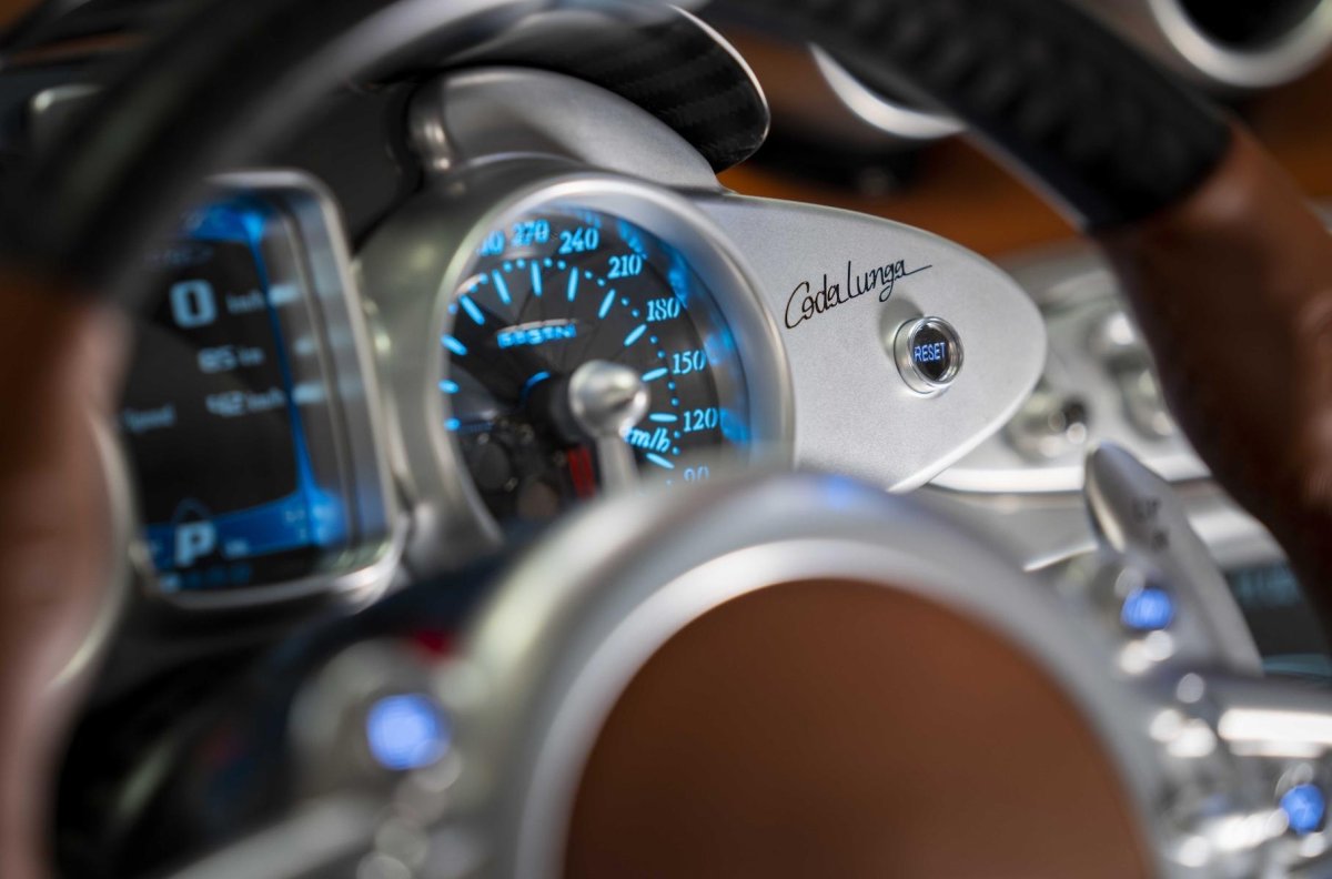 Pagani Huayra Codalunga 2023