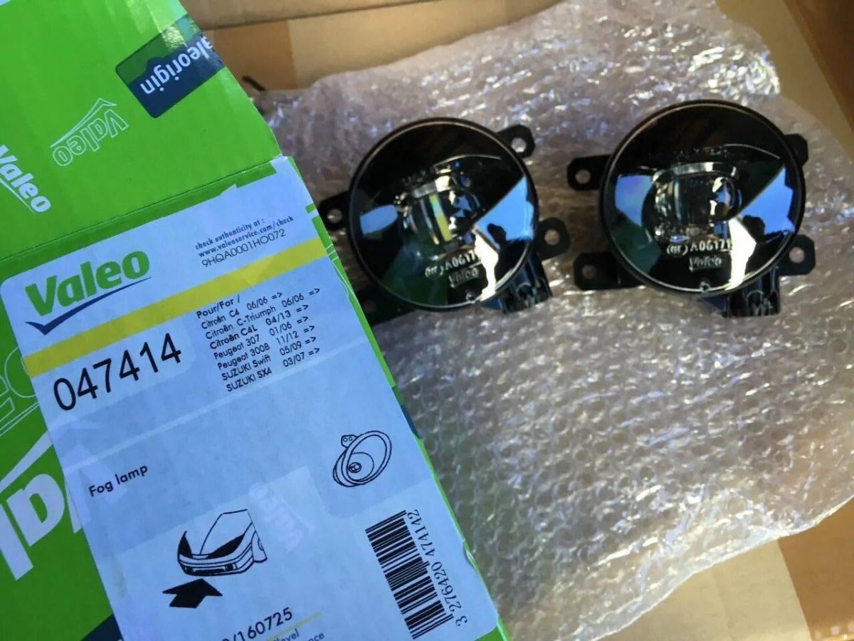 047414 VALEO led