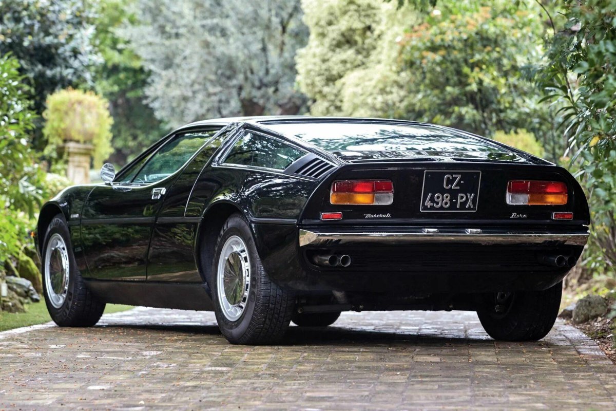 Maserati Bora 4,9