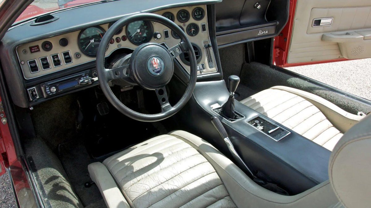 Maserati Bora интерьер