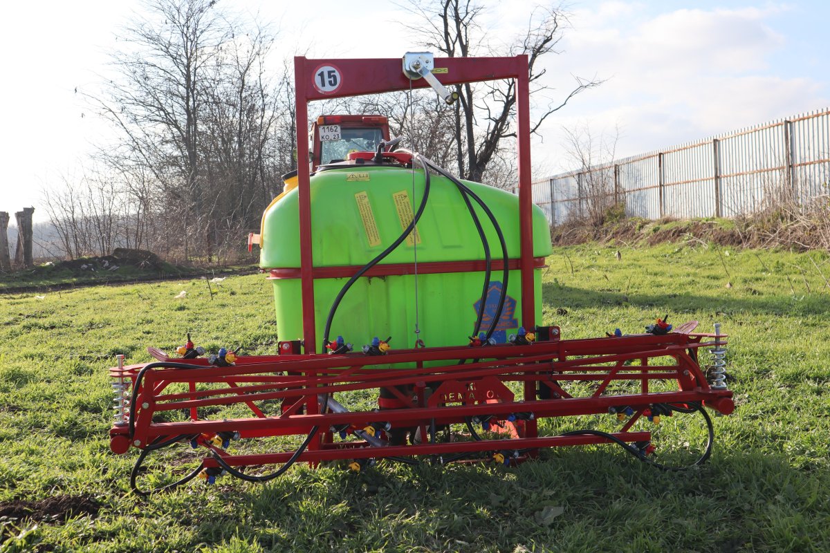 Польский опрыскиватель