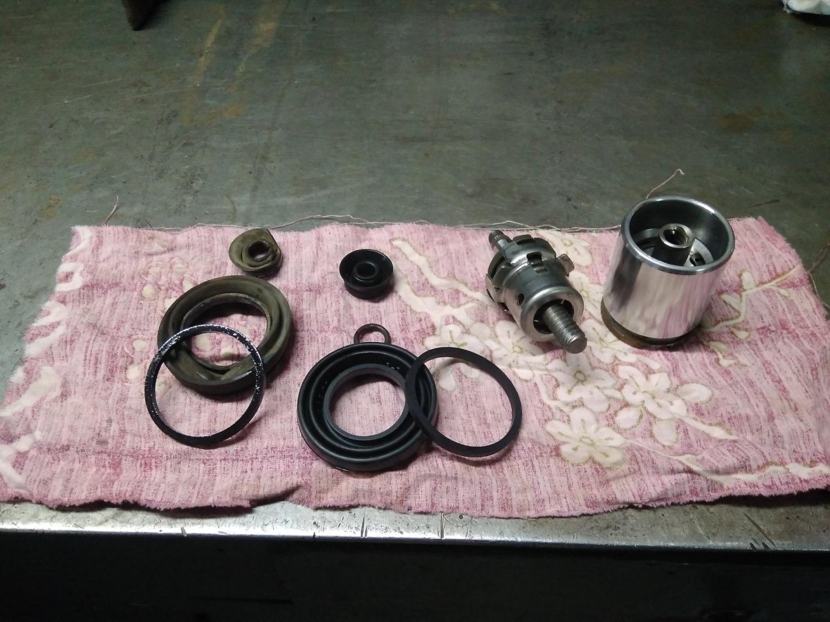 Renault Megane 2 переборка заднего суппорта