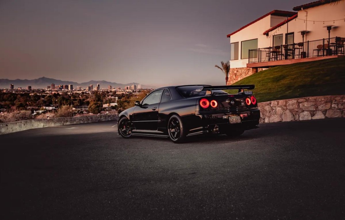 Black Skyline