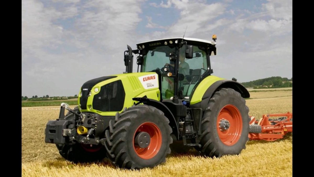Трактор CLAAS Axion