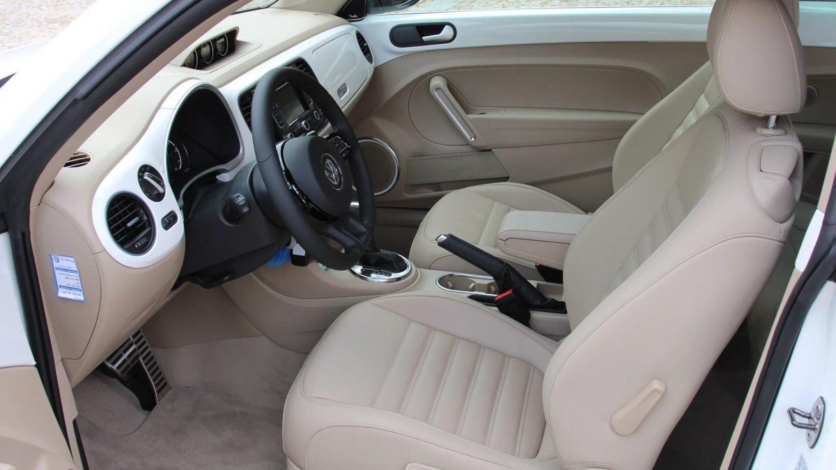 Volkswagen Beetle a5 салон
