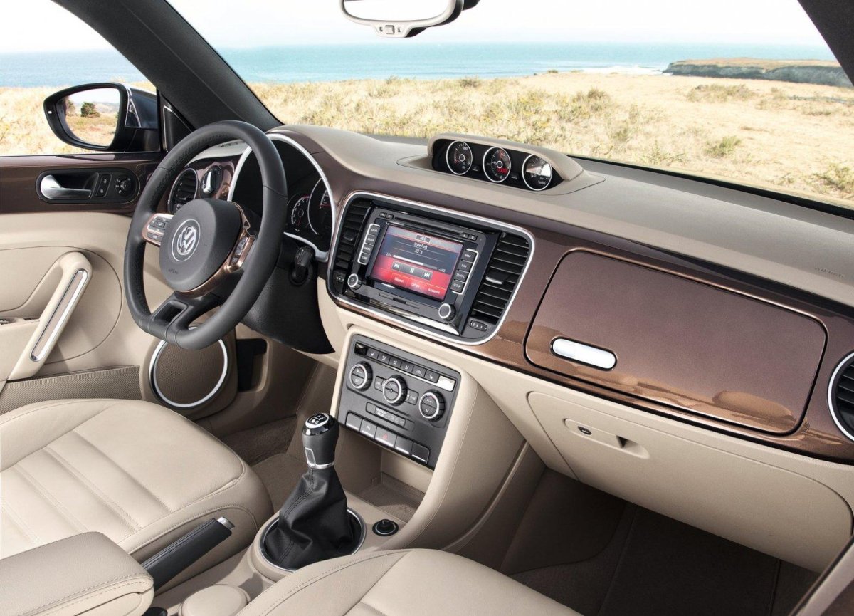 Volkswagen New Beetle салон