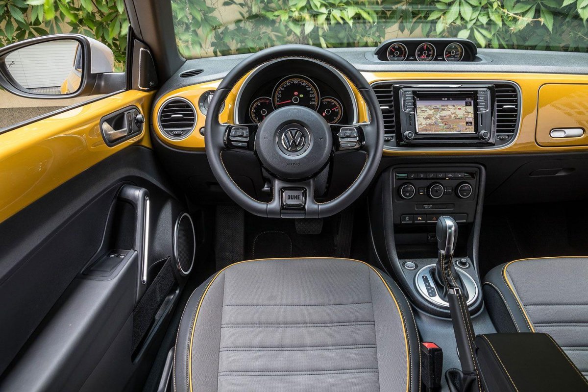 Volkswagen Beetle 2020 салон